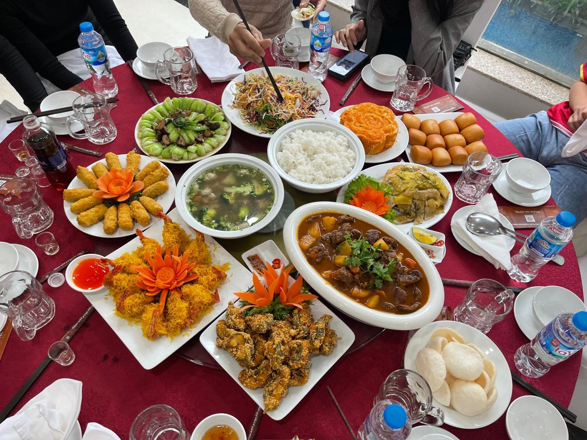 Ngan Ha Hotel Dai Tiet 外观 照片