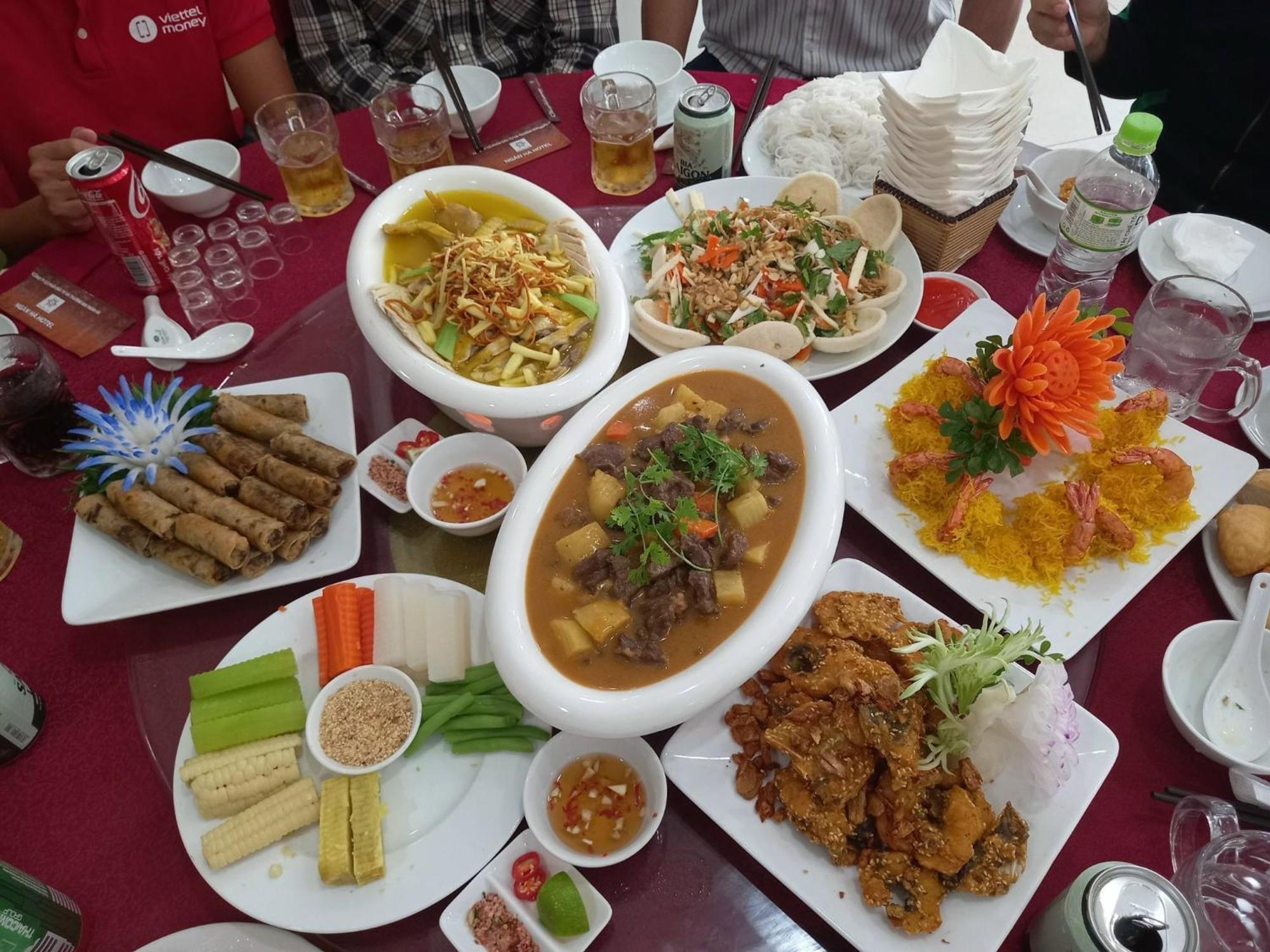 Ngan Ha Hotel Dai Tiet 外观 照片
