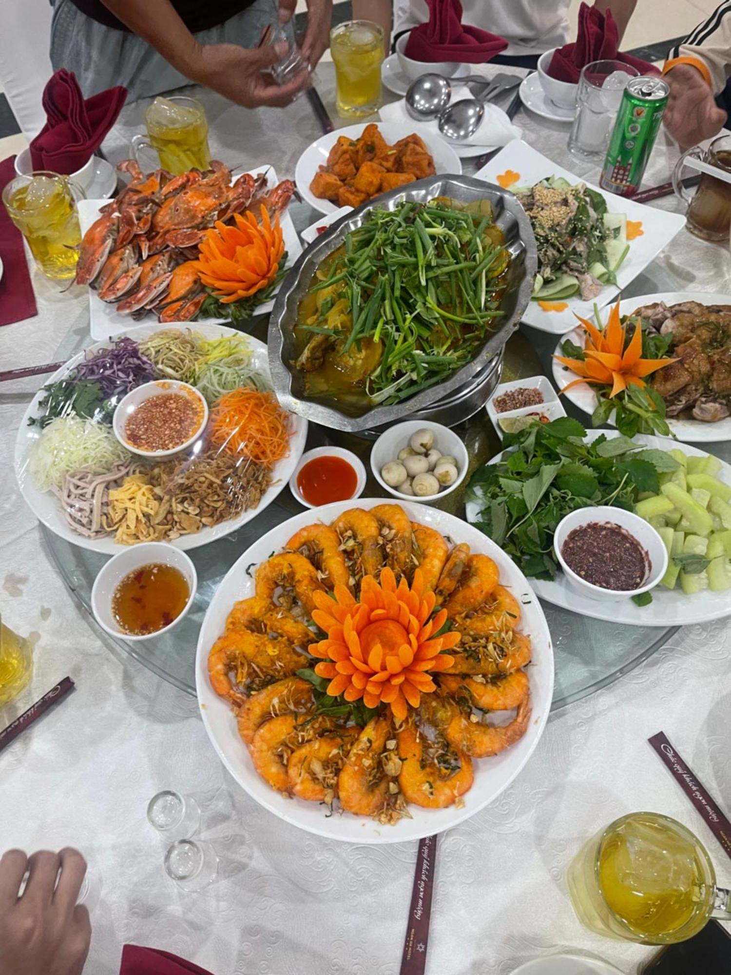 Ngan Ha Hotel Dai Tiet 外观 照片